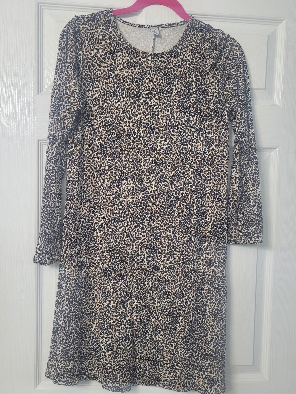 Old Navy Neutral Leopard-Print Long-Sleeve Swing Dress - Picture 2 of 4